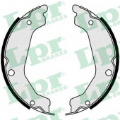 Комплект колодок стояночной тормозной системы LPR 81077 / 01077