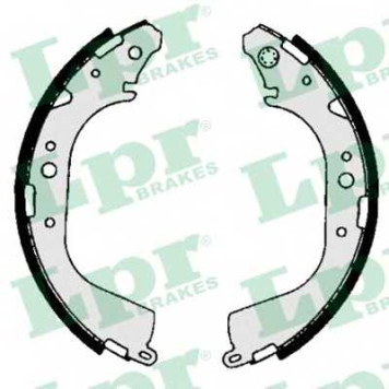 Комплект тормозных колодок для TOYOTA 4 RUNNER, HIACE, HILUX, LAND CRUISER, LITEACE / VW TARO <b>LPR 06710 / 86710</b>