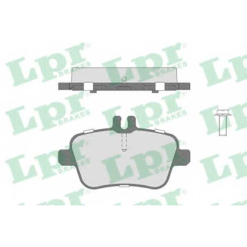 Колодки тормозные дисковые для MERCEDES A(W176), B(W242,W246), CLA(C117), GLA(X156), SLK(R172) <b>LPR 05P1782 / 24848</b>