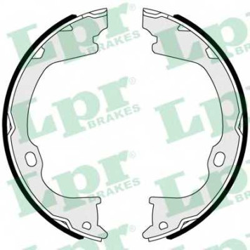 Комплект колодок стояночной тормозной системы LPR 81102 / 01102