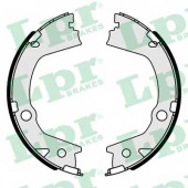 Комплект колодок стояночной тормозной системы LPR 81136 / 01136