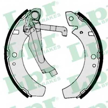 Комплект тормозных колодок для AUDI 50(86), 80(80,82,B1) / VW DERBY(86), GOLF(17), PASSAT(32,32B), POLO(86), SCIROCCO(53) <b>LPR 03990 / 83990</b>