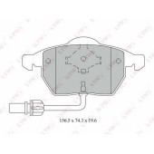 Колодки тормозные дисковые передний для AUDI A4, A6 / SKODA SUPERB / VW GOLF, PASSAT <b>LYNXauto BD-1216</b>