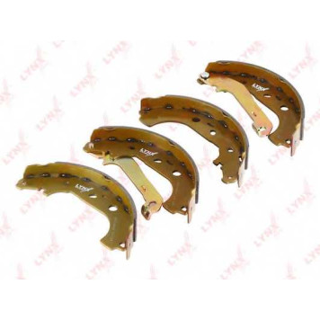 Комплект тормозных колодок задний для FORD FOCUS(DA#) <b>LYNXauto BS-3004</b>-1
