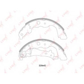 Комплект тормозных колодок задний для MERCEDES CITAN Mixto, CITAN / RENAULT CAPTUR, DUSTER, KANGOO Express, KANGOO, LOGAN EXPRESS, LOGAN, ZOE <b>LYNXauto BS-6304</b>