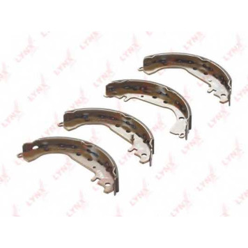 Комплект тормозных колодок задний для TOYOTA ALLION, bB, CELICA, COROLLA, IQ, IST, PLATZ, PORTE, PRIUS, RAUM, WILL CYPHA, WILL VS, YARIS <b>LYNXauto BS-7501</b>-1