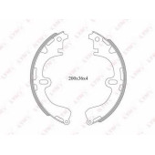 Комплект тормозных колодок задний для TOYOTA CALDINA, CELICA, COROLLA, RAUM, SPRINTER CARIB, SPRINTER <b>LYNXauto BS-7502</b>