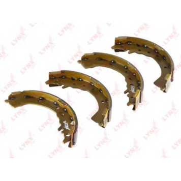 Комплект тормозных колодок задний для TOYOTA CORONA <b>LYNXauto BS-7513</b>-1