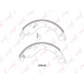 Комплект тормозных колодок задний для TOYOTA RAV 4(ACA2#,CLA2#,XA2#,ZCA2#) <b>LYNXauto BS-7524</b>