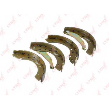 Комплект тормозных колодок задний для TOYOTA AVENSIS(#T22#) <b>LYNXauto BS-7525</b>-1