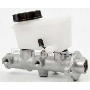 Главный тормозной цилиндр NIPPARTS J3103046