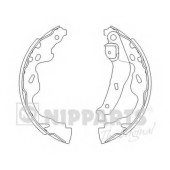 Комплект тормозных колодок для SUZUKI SPLASH, SWIFT / TOYOTA AYGO, COROLLA, YARIS <b>NIPPARTS J3502082</b>