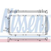 Радиатор охлаждения двигателя NISSENS 61390