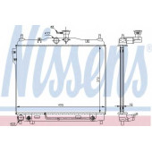 Радиатор охлаждения двигателя NISSENS 67496