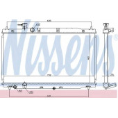 Радиатор охлаждения двигателя NISSENS 681386
