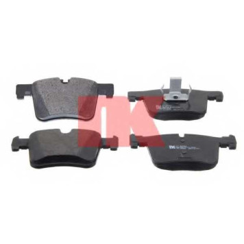 Колодки тормозные дисковые для BMW 1(F20,F21), 2(F22,F23,F87), 3(F30,F31,F34,F35,F80), 4(F32,F33,F36,F82,F83), X3(F25), X4(F26) / SKODA OCTAVIA(1U5) <b>NK 221552</b>