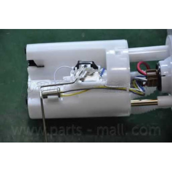Топливный насос PARTS-MALL PDC-M008-3