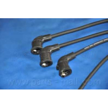 Комплект проводов зажигания PARTS-MALL PEA-E62-1