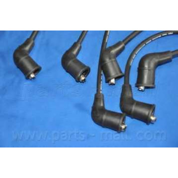 Комплект проводов зажигания PARTS-MALL PEA-E67-1