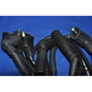 Комплект проводов зажигания PARTS-MALL PEB-E07-3