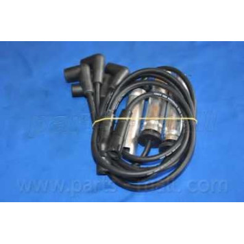 Комплект проводов зажигания PARTS-MALL PEC-E08