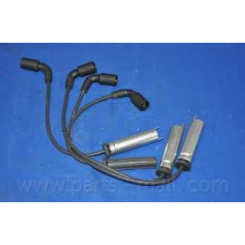 Комплект проводов зажигания PARTS-MALL PEC-E55-1