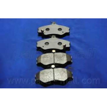 Колодки тормозные дисковые передний для HYUNDAI GRACE, PORTER <b>PARTS-MALL PKA-005</b>-2