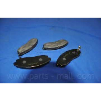 Колодки тормозные дисковые передний для HYUNDAI H-1 <b>PARTS-MALL PKA-007</b>