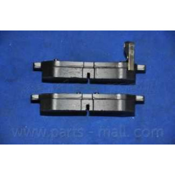 Колодки тормозные дисковые задний для HYUNDAI GETZ(TB), MATRIX(FC), SANTA FE(SM), SONATA(EF,NF), TUCSON(JM), XG(XG) / KIA MAGENTIS(MG) <b>PARTS-MALL PKA-009</b>-3