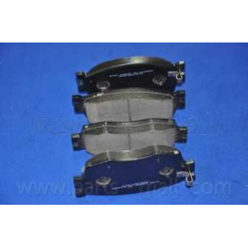Колодки тормозные дисковые PARTS-MALL PKA-028-2