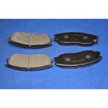 Колодки тормозные дисковые передний для HYUNDAI EQUUS / CENTENNIAL, TERRACAN(HP), TRAJET(FO), XG(XG) <b>PARTS-MALL PKA-031</b>-1
