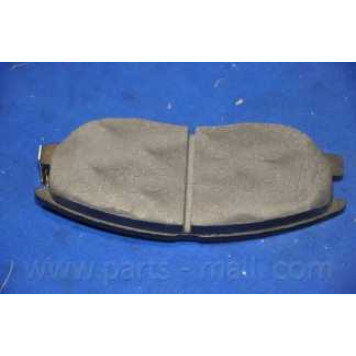 Колодки тормозные дисковые передний для HYUNDAI EQUUS / CENTENNIAL, TERRACAN(HP), TRAJET(FO), XG(XG) <b>PARTS-MALL PKA-031</b>-2