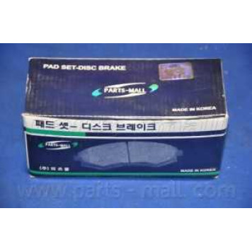 Колодки тормозные дисковые передний для HYUNDAI EQUUS / CENTENNIAL, TERRACAN(HP), TRAJET(FO), XG(XG) <b>PARTS-MALL PKA-031</b>