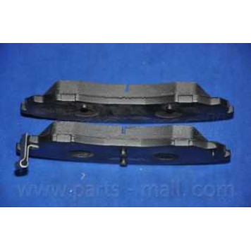 Колодки тормозные дисковые передний <b>PARTS-MALL PKA-036</b>-3