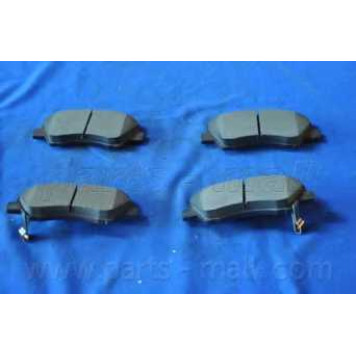 Колодки тормозные дисковые PARTS-MALL PKA-050-2