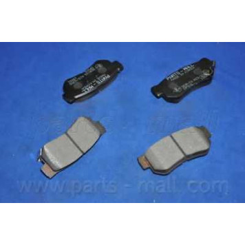 Колодки тормозные дисковые задний для HYUNDAI GETZ(TB), MATRIX(FC), SANTA FE(SM), SONATA(EF,NF), TUCSON(JM), XG(XG) / KIA MAGENTIS(MG) <b>PARTS-MALL PKA-E09</b>-2