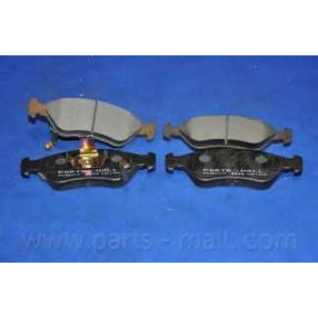 Колодки тормозные дисковые передний для KIA CLARUS(GC,K9A) <b>PARTS-MALL PKB-007</b>-1
