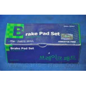Колодки тормозные дисковые задний/передний <b>PARTS-MALL PKB-009</b>