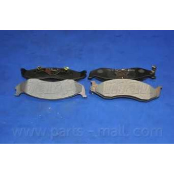 Колодки тормозные дисковые передний для KIA CARNIVAL(GQ,UP) <b>PARTS-MALL PKB-010</b>-1