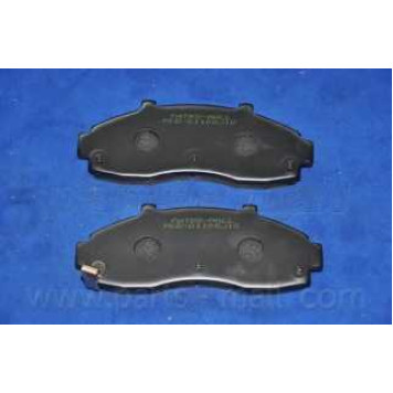 Колодки тормозные дисковые передний <b>PARTS-MALL PKB-011</b>-1