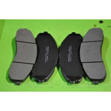 Колодки тормозные дисковые передний <b>PARTS-MALL PKB-018</b>-1