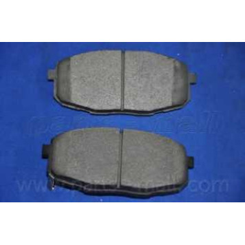 Колодки тормозные дисковые передний для KIA CARENS(FJ) <b>PARTS-MALL PKB-022</b>-2