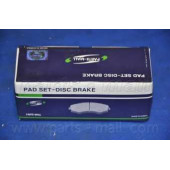 Колодки тормозные дисковые передний <b>PARTS-MALL PKB-024</b>