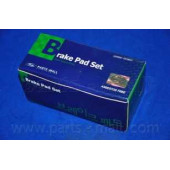 Колодки тормозные дисковые передний для KIA CARNIVAL / GRAND CARNIVAL(VQ) <b>PARTS-MALL PKB-031</b>