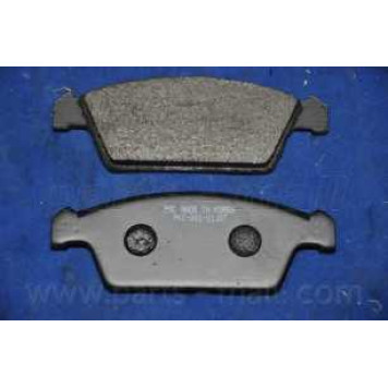 Колодки тормозные дисковые передний <b>PARTS-MALL PKC-001</b>-1
