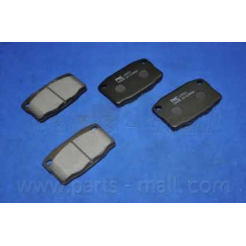 Колодки тормозные дисковые передний для DAEWOO CIELO, ESPERO(KLEJ), LEMANS, NEXIA(KLETN) <b>PARTS-MALL PKC-002</b>-1
