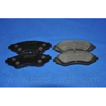 Колодки тормозные дисковые передний для CHEVROLET KALOS / DAEWOO KALOS(KLAS), LANOS(KLAT), NUBIRA(KLAJ), PRINCE(J19) <b>PARTS-MALL PKC-003</b>-1