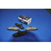 Колодки тормозные дисковые задний для DAEWOO LEGANZA(KLAV), NUBIRA(KLAJ) <b>PARTS-MALL PKC-010</b>