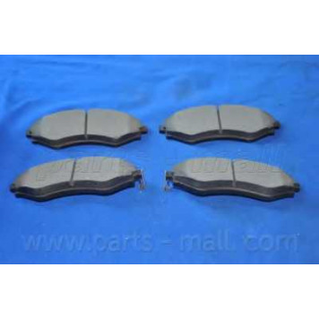 Колодки тормозные дисковые передний для CHEVROLET LACETTI(J200) / DAEWOO LACETTI(KLAN) <b>PARTS-MALL PKC-013</b>-1