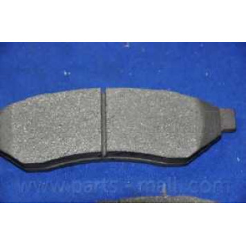 Колодки тормозные дисковые задний для DAEWOO MAGNUS <b>PARTS-MALL PKC-017</b>-3